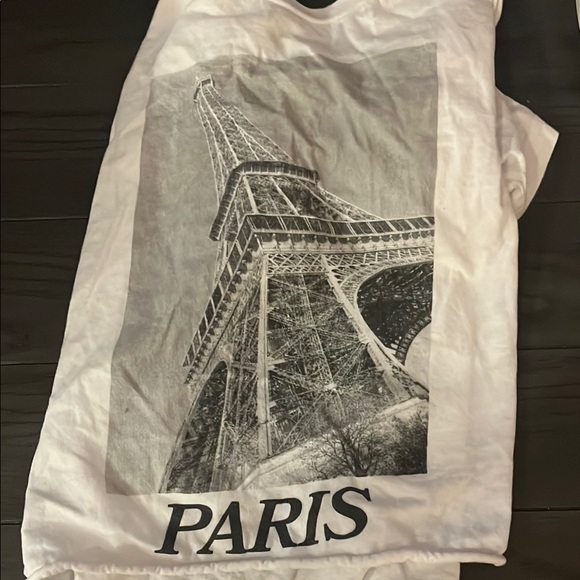 Tops - EUC White Paris Graphic T-Shirt